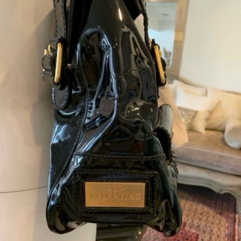 Valentino Garavani Purse
Black Patent Leather - Picture 4 of 6